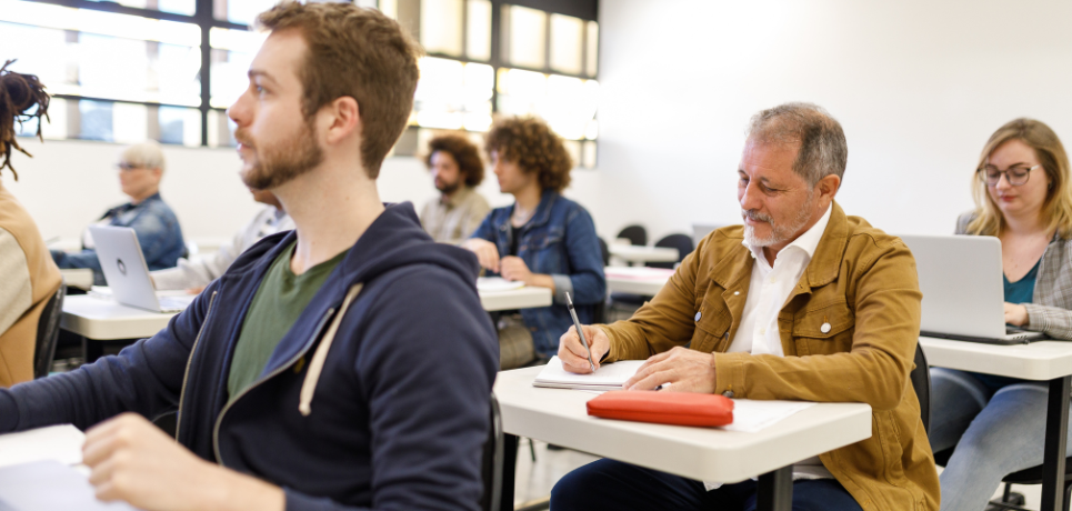 Waarom omscholen na je 50e juist een slimme stap is
